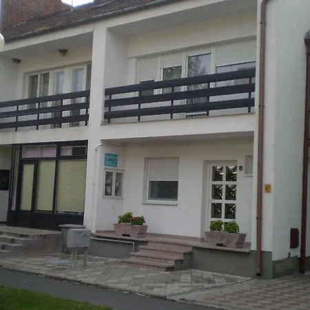 Jarto Harkány